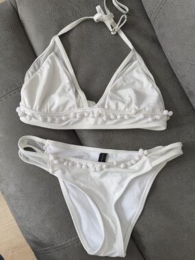 White Pom Pom Trim Triangle Bikini Set